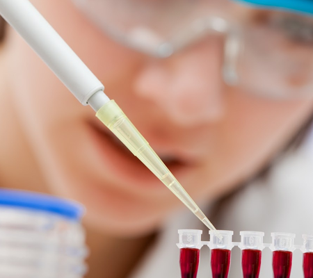 Qualificação em Coleta de Sangue e Material em Laboratório Clínico